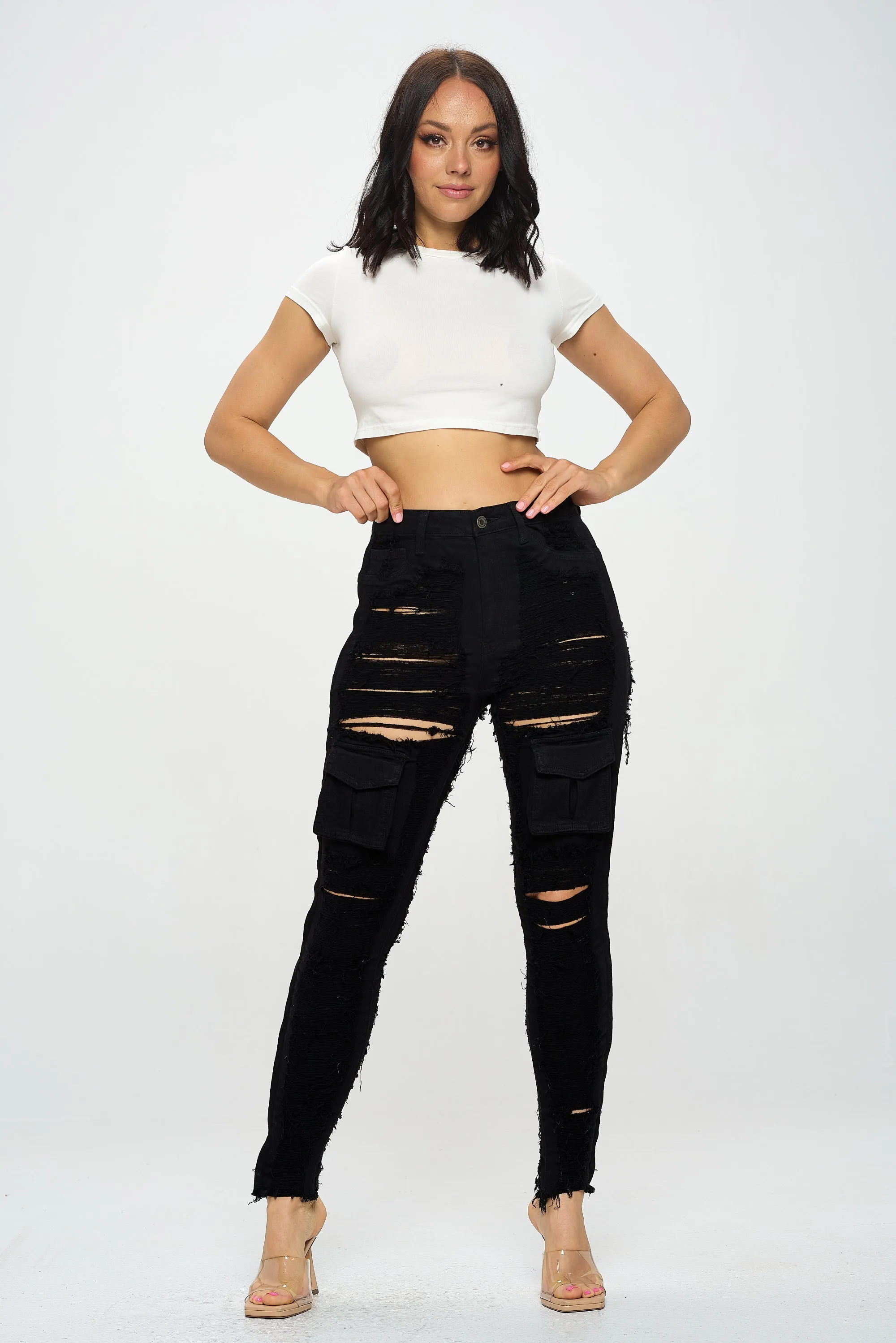 40573 Women's High Rise Frayed Front Cargo Pocket Skinny Jeans