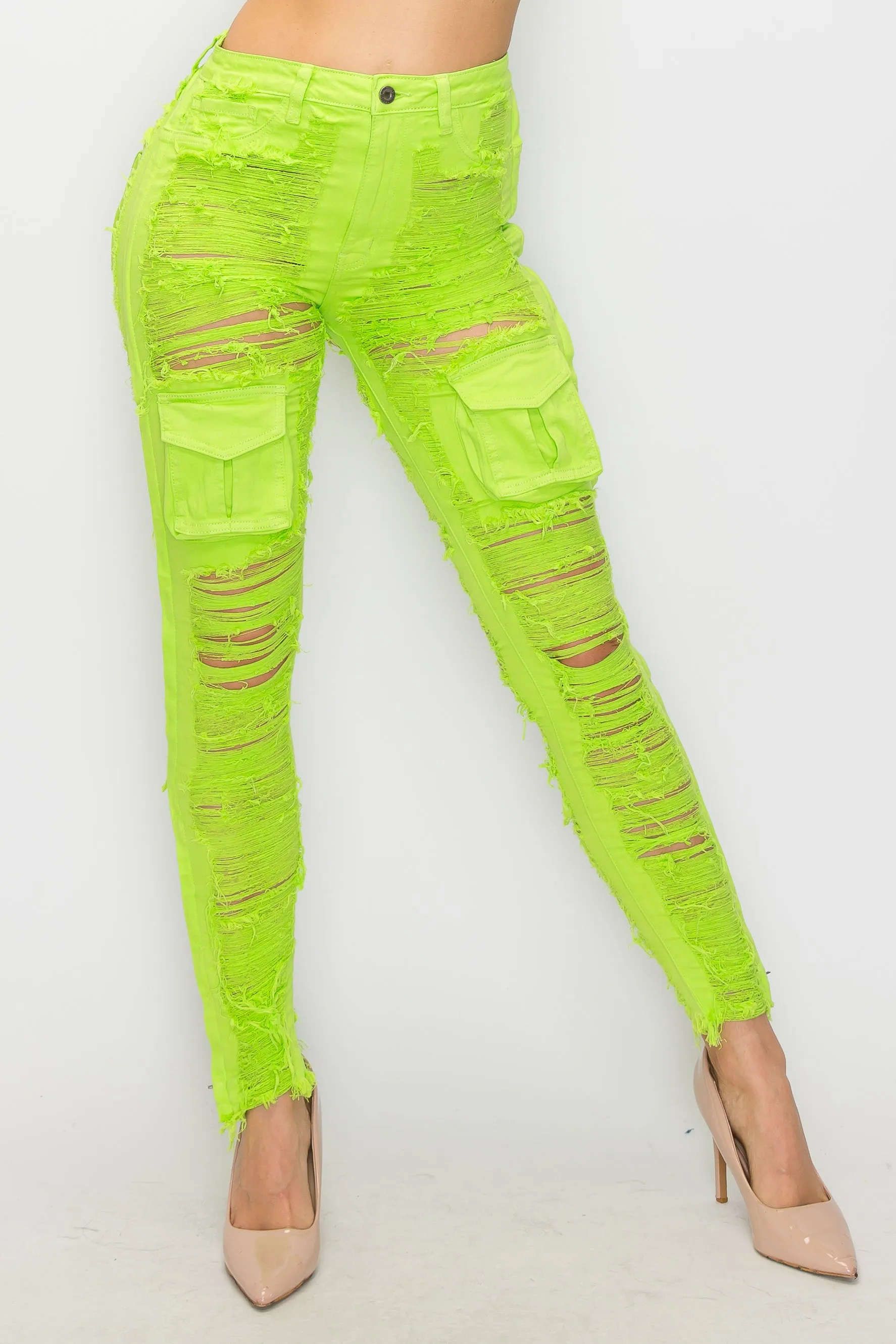 40573 Women's High Rise Frayed Front Cargo Pocket Skinny Jeans