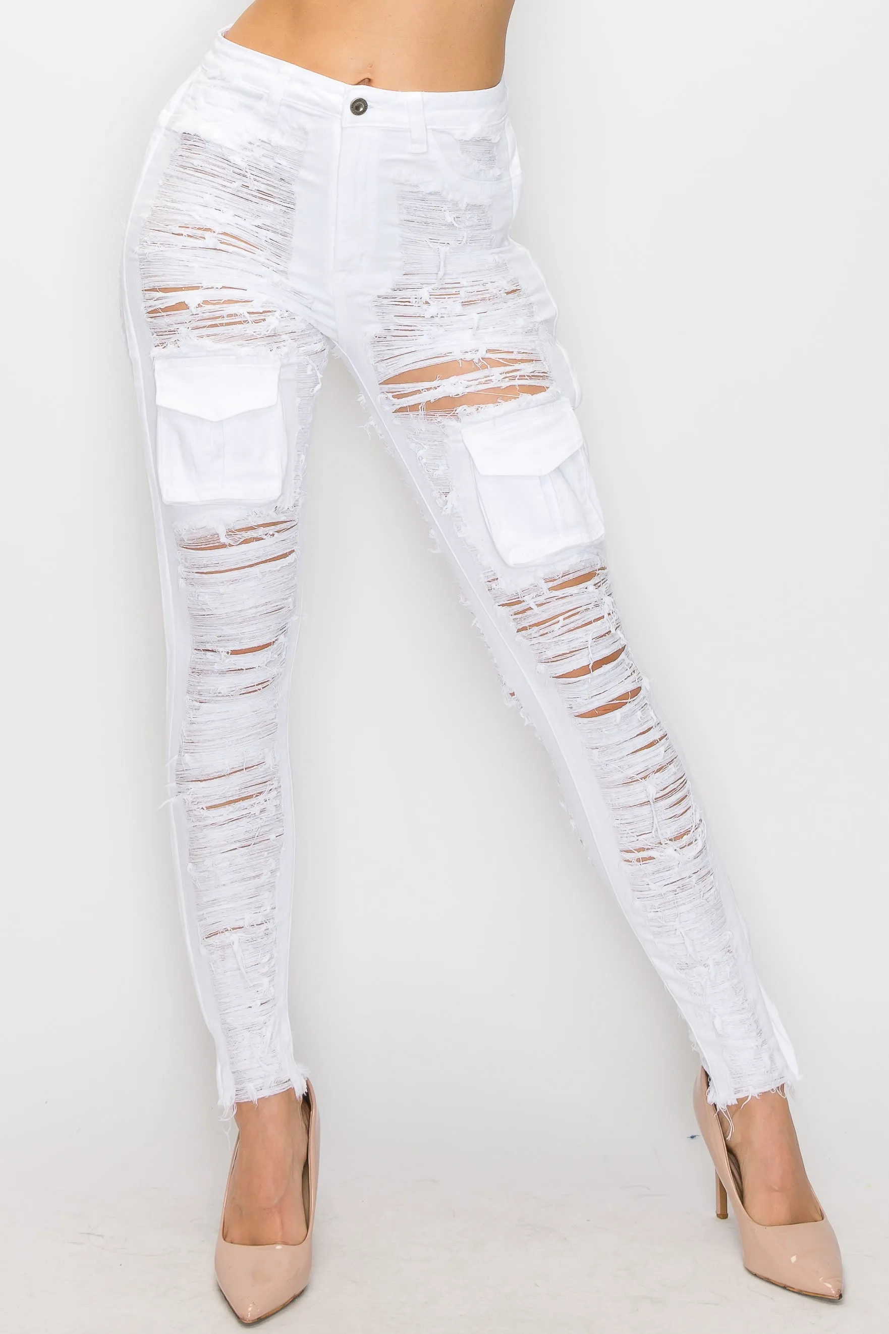 40573 Women's High Rise Frayed Front Cargo Pocket Skinny Jeans