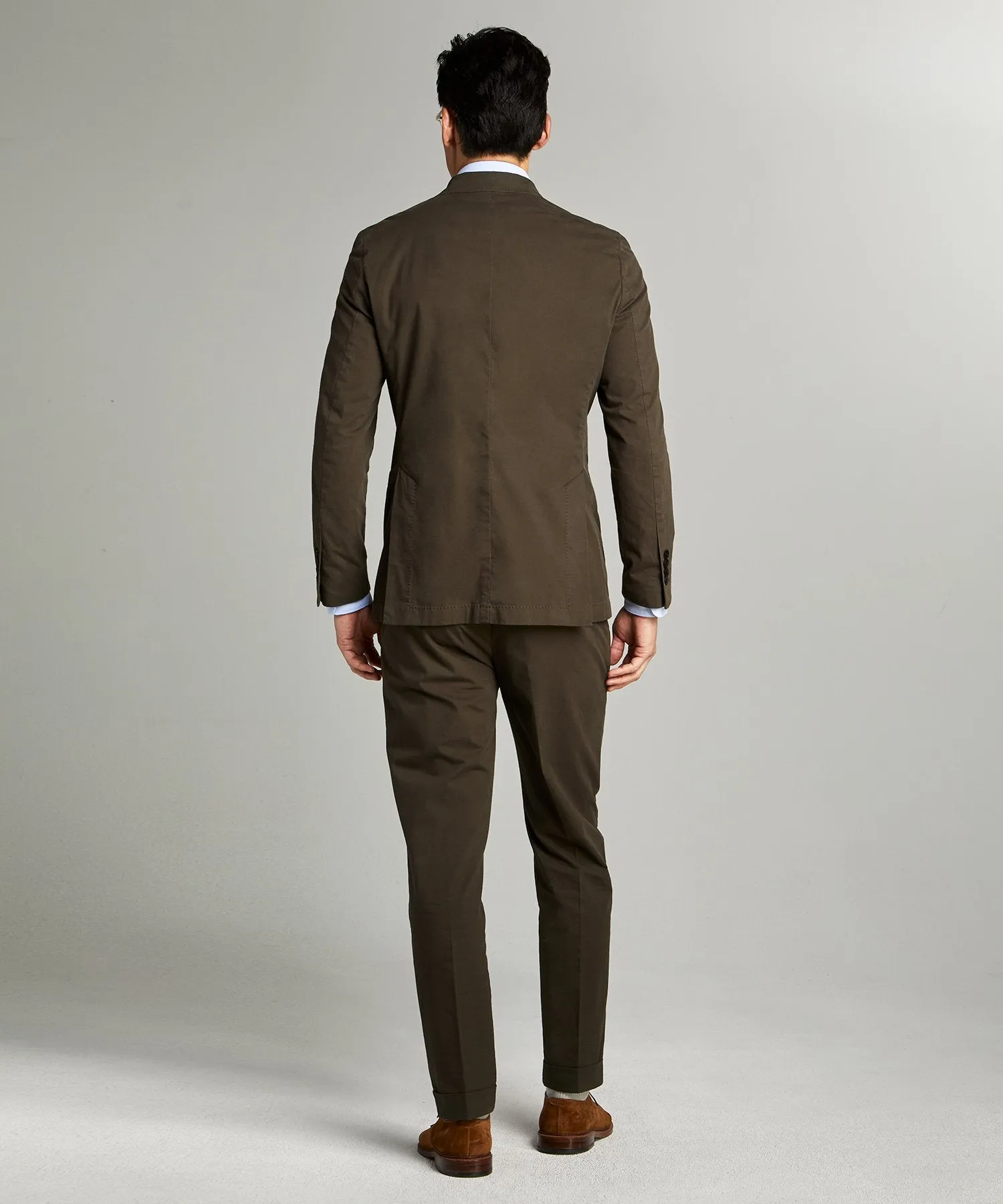 Garment Dyed Traveler Suit in Olive