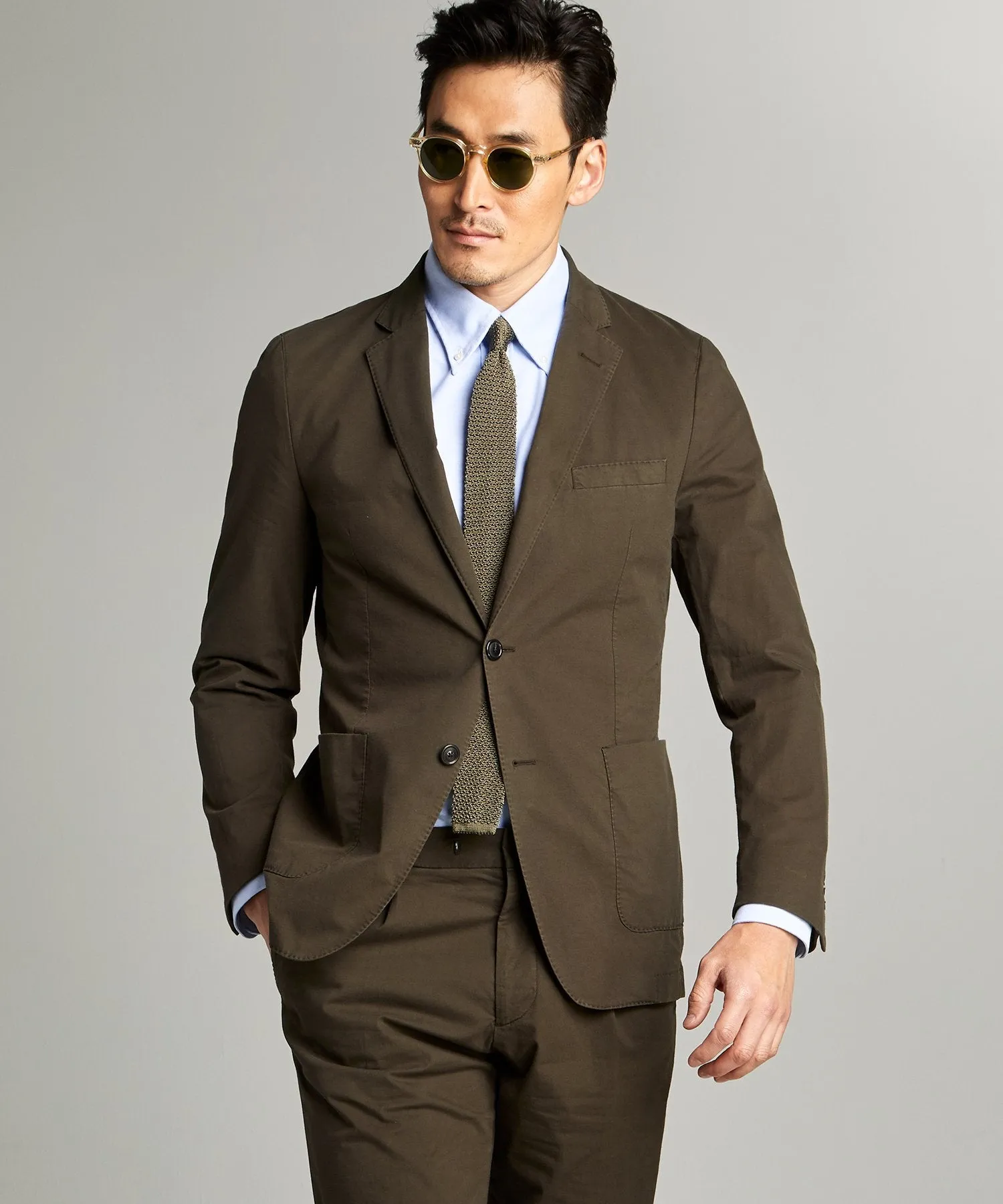 Garment Dyed Traveler Suit in Olive