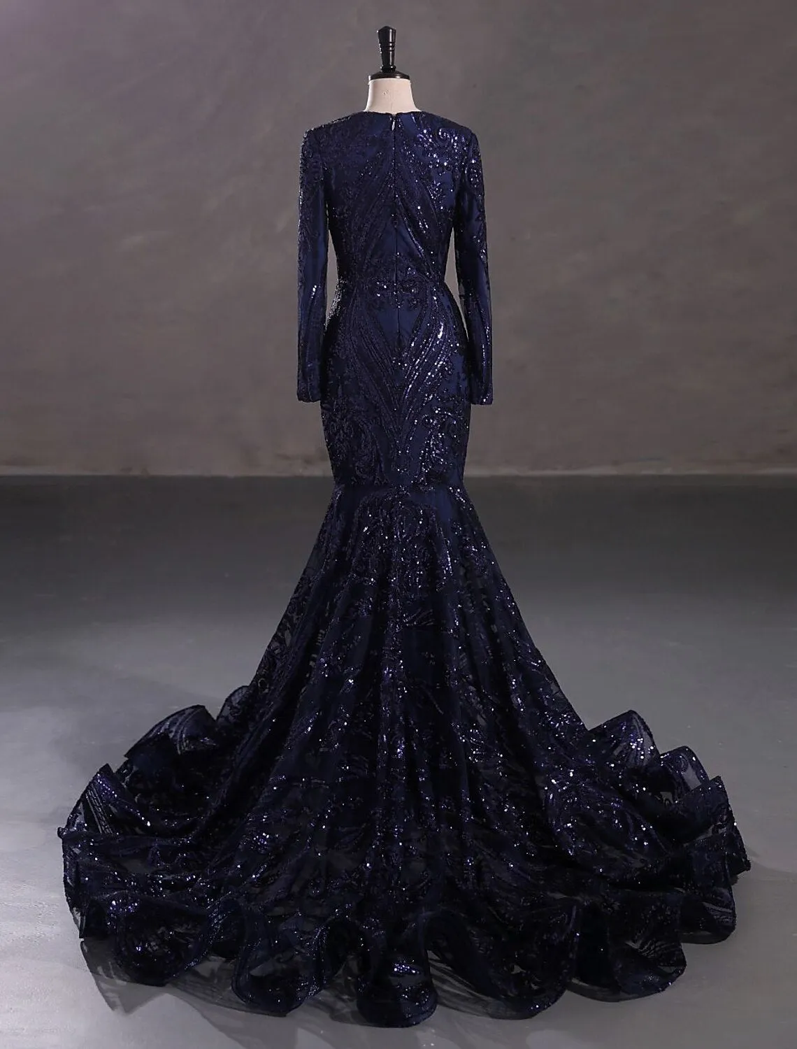 Mermaid / Trumpet Evening Gown Sparkle & Shine Dress Formal Evening Wedding Party Chapel Train Long Sleeve Jewel Neck African American Sequined with Sequin