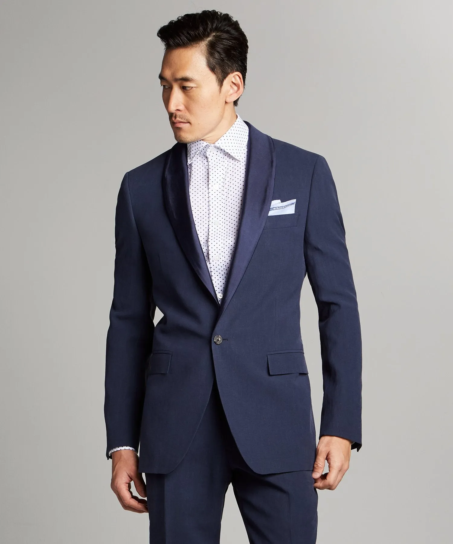 Sutton Shawl Collar Tuxedo in Navy Italian Linen